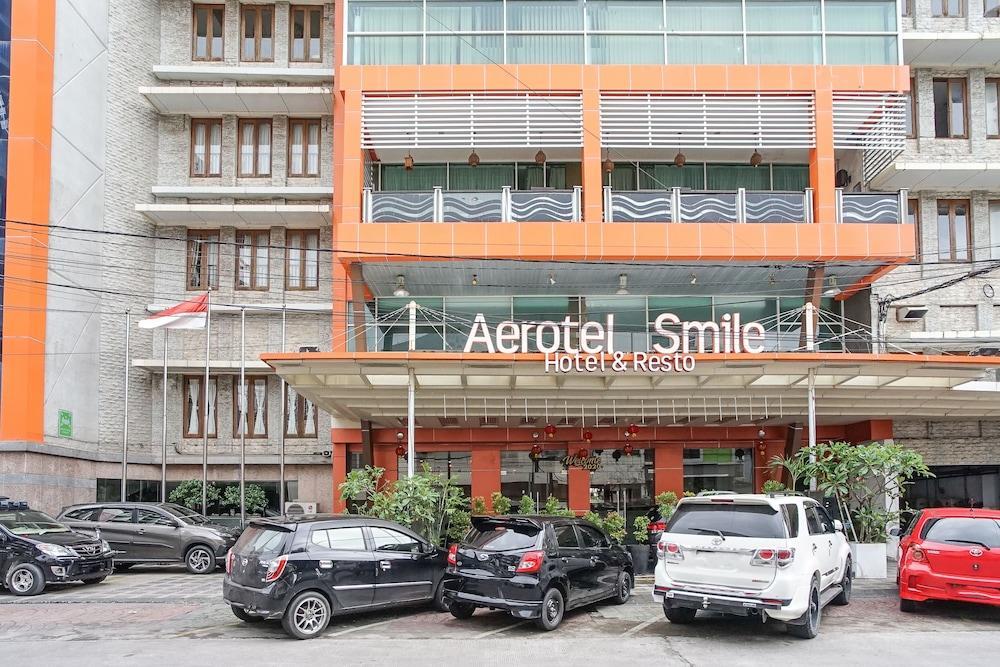 Aerotel Smile Losari Macáçar Exterior foto